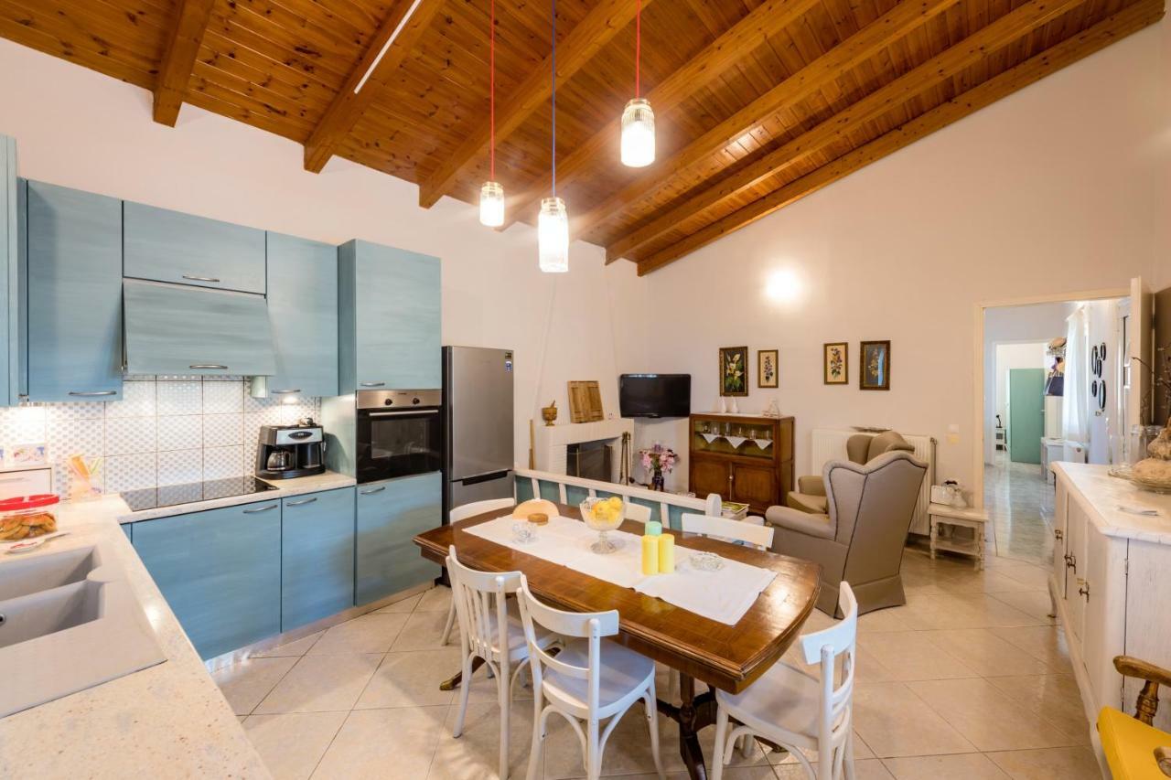 Kiko, The Coastline House Kato Achaia Exterior foto