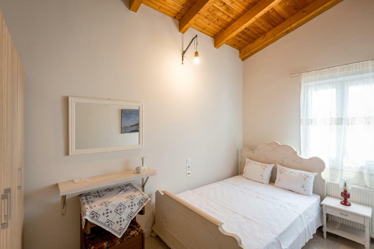 Kiko, The Coastline House Kato Achaia Exterior foto